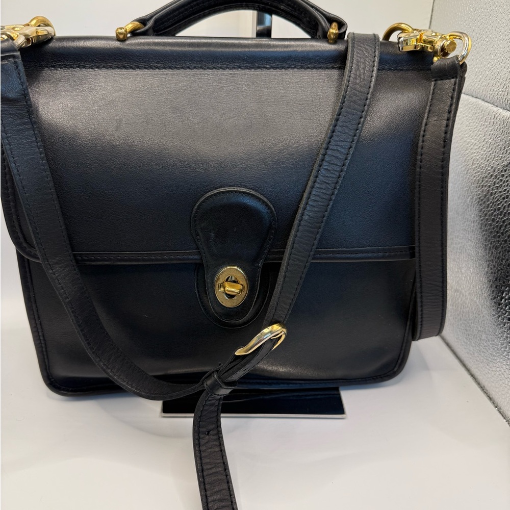 Coach vintage Willis Legacy 9927 black leather Elegant Black Leather Women's Bag
